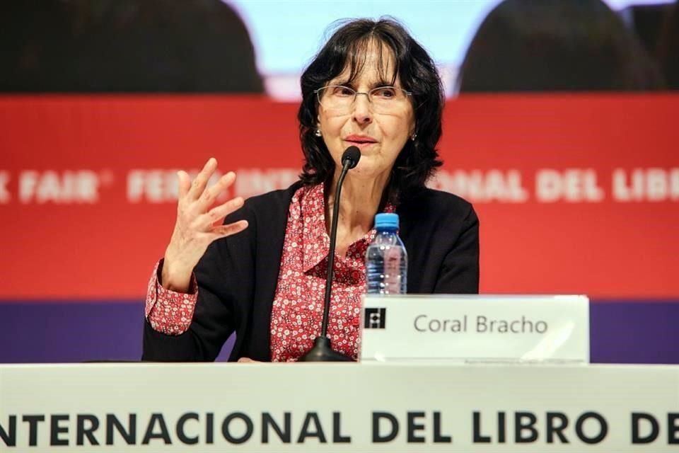 La poeta fue galardonada con el Premio FIL de Literatura en Lenguas Romances en la edición 2023 de la Feria Internacional del Libro de Guadalajara.