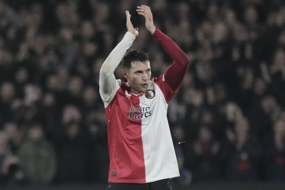 Santiago Giménez está cerca de obtener su segundo título con el Feyenoord, luego de clasificarse a la Final de la Copa de Países Bajos.