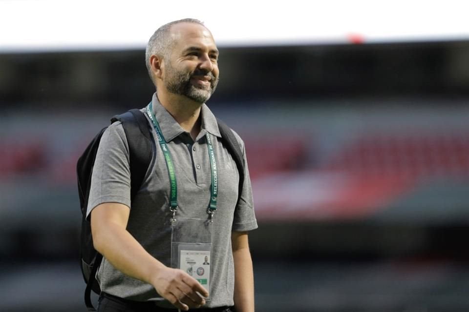 Pedro López, DT del Tri Femenil, asegura que no hay presión por tener un invicto de 22 partidos, antes de las Semis frente a Paraguay.