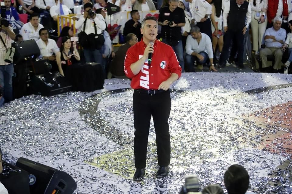 Alejandro 'Alito' Moreno, dirigente nacional del PRI, también tomó la palabra en el Palenque de las Fiestas de Octubre.