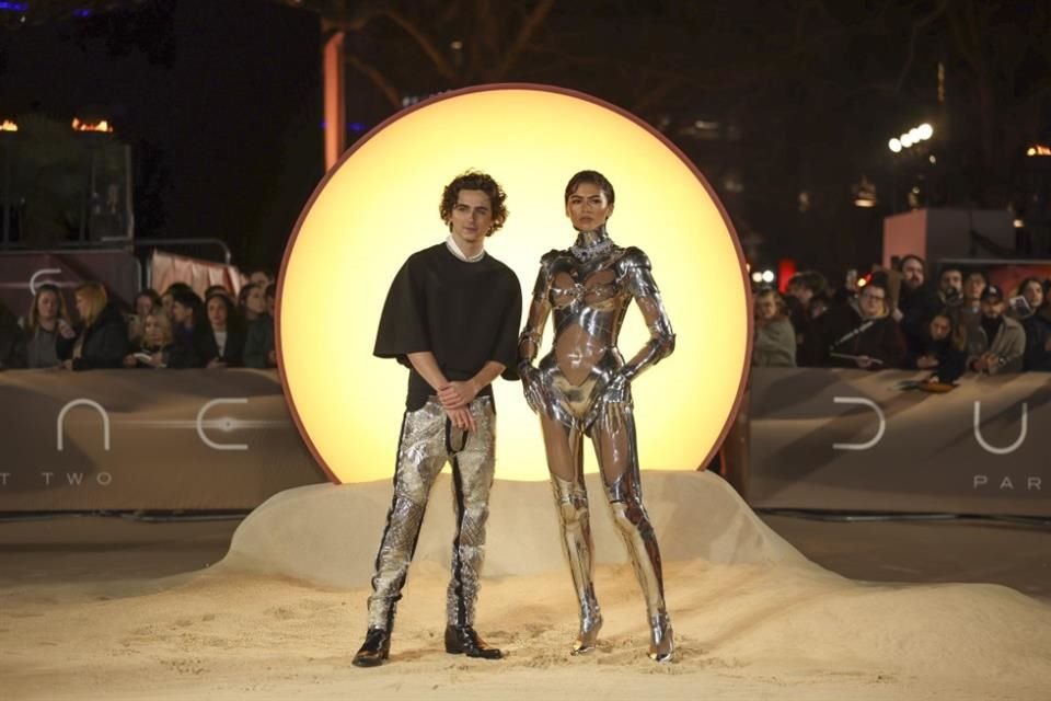 Los protagonistas de 'Dune 2' son Timothée Chalamet y Zendaya.