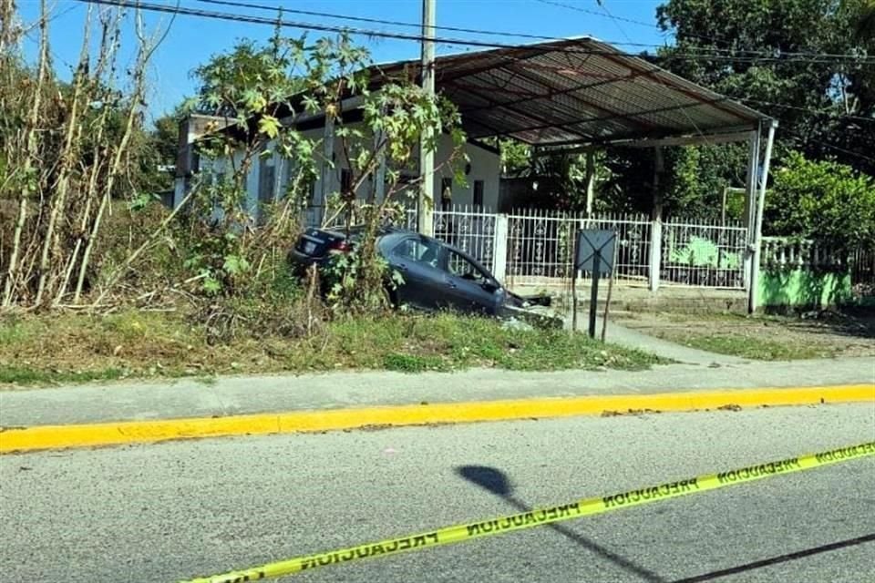 El precandidato perdió el control del vehículo tras ser atacado a balazos y se estrelló cerca de una iglesia en Atoyac, Guerrero.