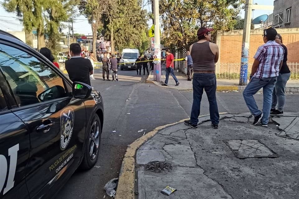 Un joven fue asesinado a tiros en calles de la Alcaldía Iztapalapa.