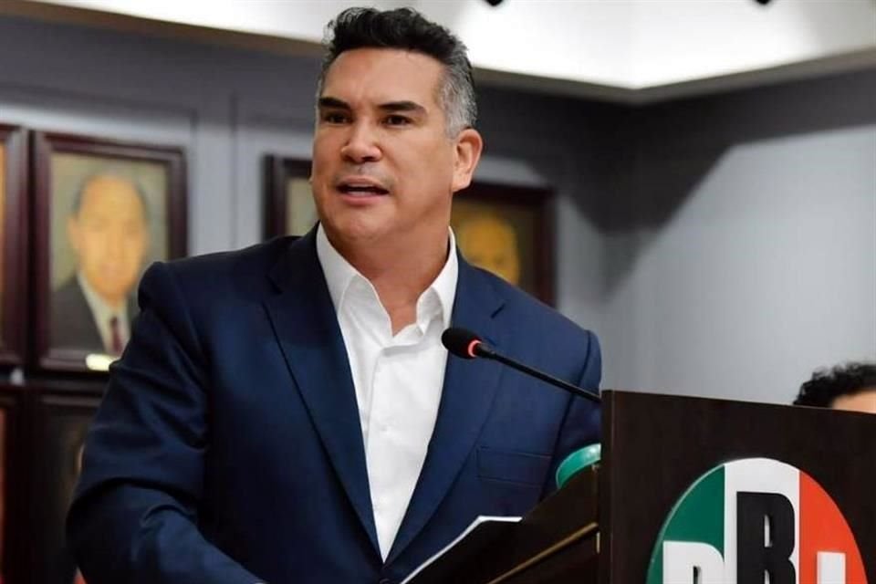 Ex priista Osorio Chong dijo que 'Alito' Moreno se aferra a la presidencia del PRI para protegerse de sus excesos, como la casa de 300 mdp.