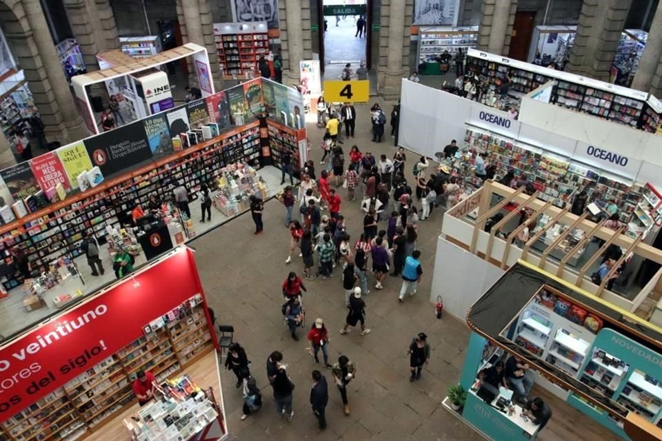 La edición 45 de la Feria Internacional del Libro del Palacio de Minería culminó sus actividades este lunes.