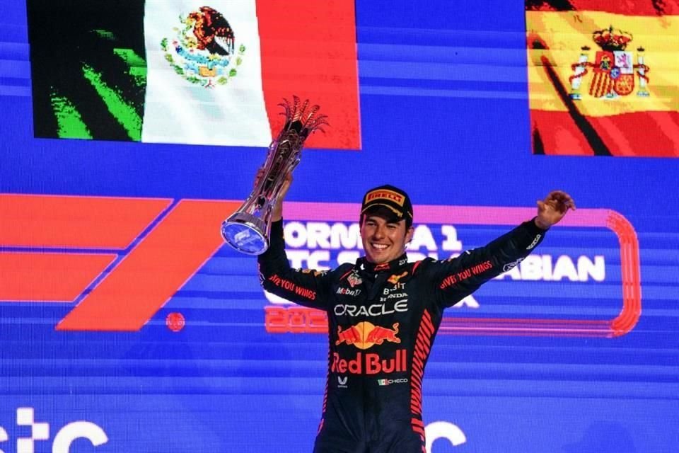 Checo quiere repetir el triunfo en Arabia.