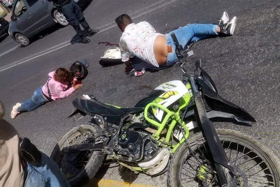 Presuntamente, viajaban en estado de ebriedad a bordo de la motocicleta.