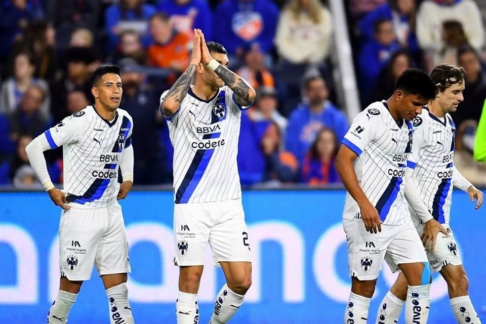 El atacante de Rayados pidió perdón a su anterior afición.