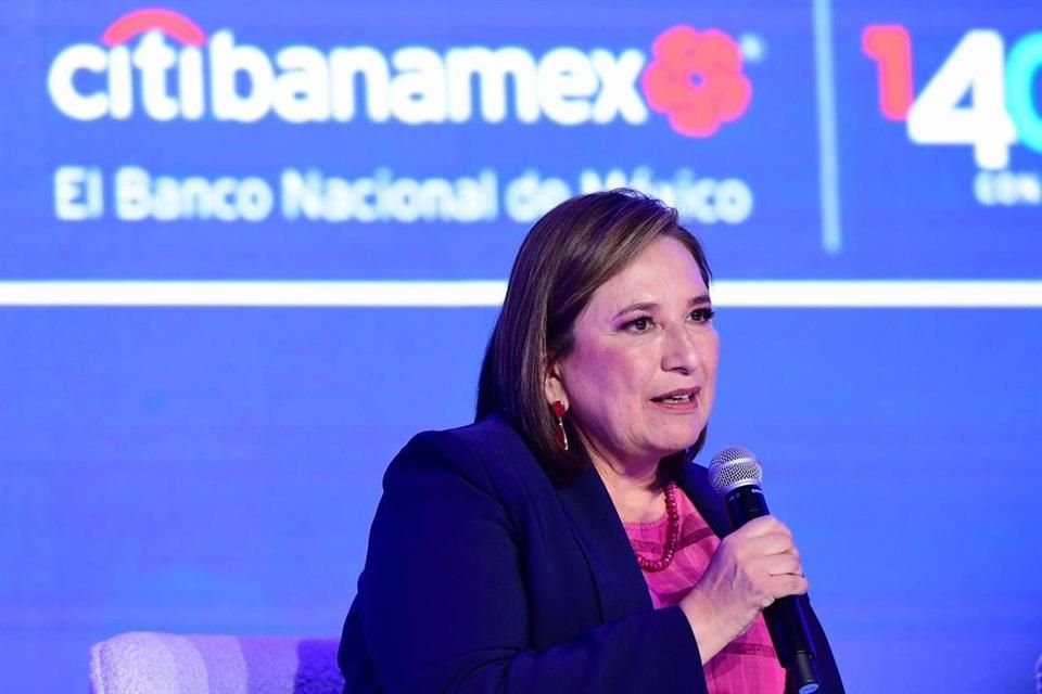 La aspirante a la Presidencia enlistó que una de las primeras acciones sería poner a Pemex en manos de alguien que sí sepa administrar.