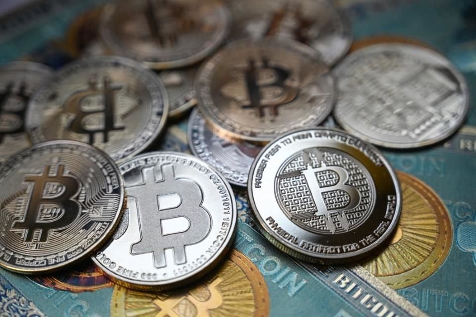 Apenas el lunes, el bitcoin cayó brevemente por debajo de los 90 mil dólares.