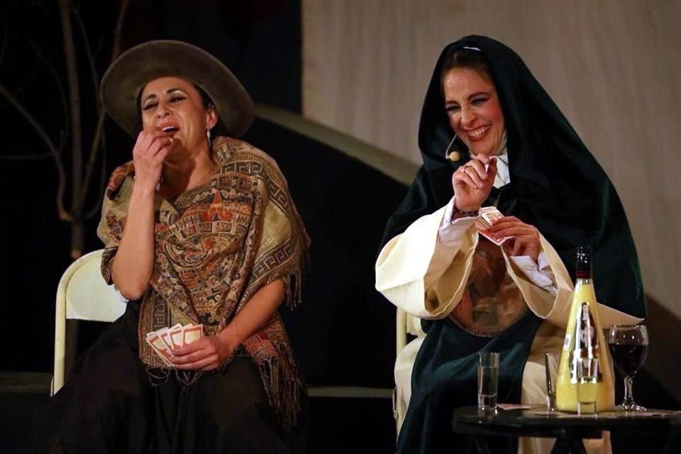 También se hacen presentes Adelita, Sor Juana Inés de la Cruz, La Malinche, Josefa Ortiz de Domínguez y Carlota. La obra tendrá funciones todo marzo en El Vicio (Madrid 13, Coyoacán).