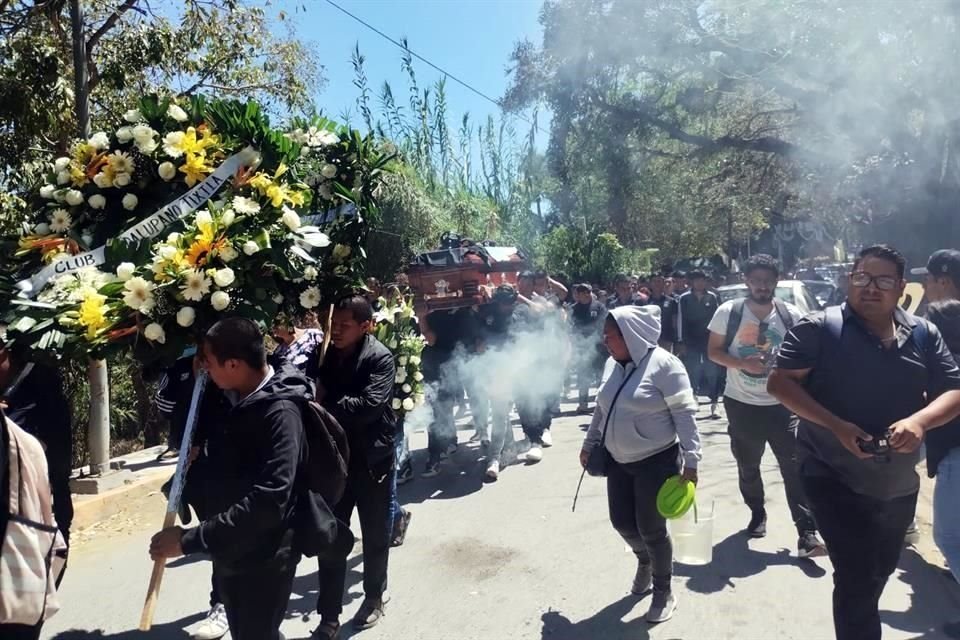 El cadáver del normalista fue sepultado en el panteón del pueblo en Tixtla.