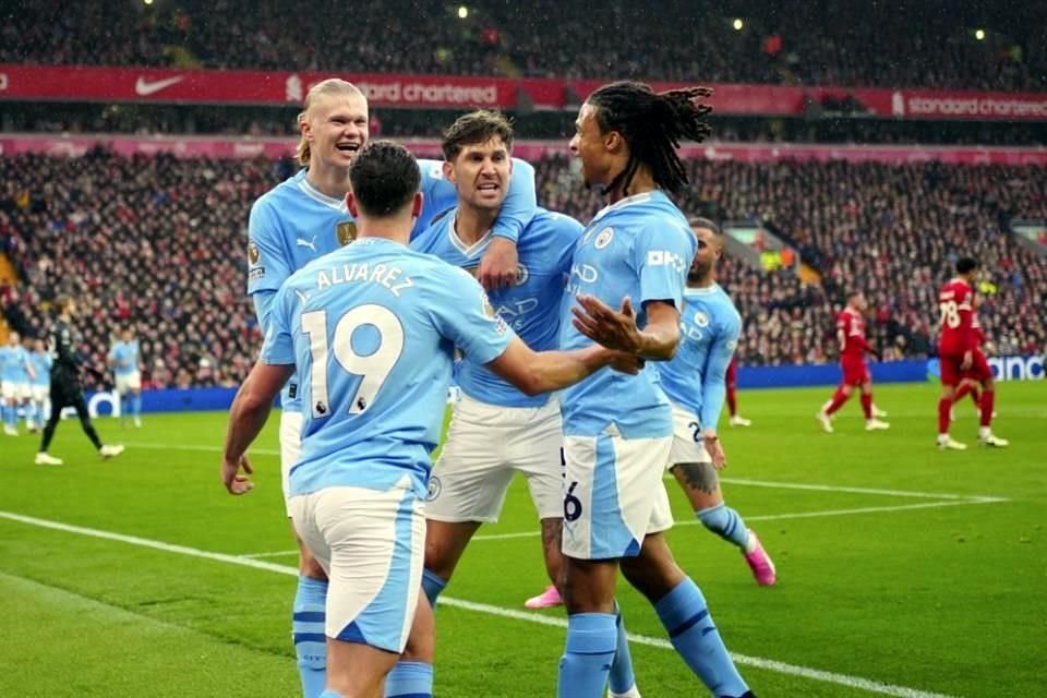 John Stones fue el encargado de abrir el marcador.