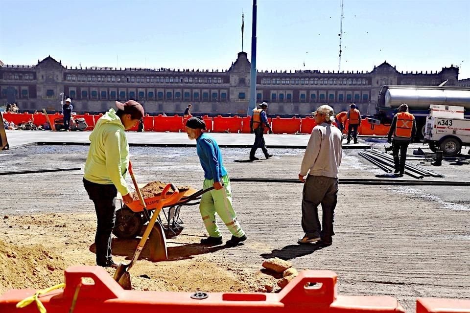 Los trabajos para convertir el perímetro A en una zona peatonal enfrentan obstáculos que retardan su avance.