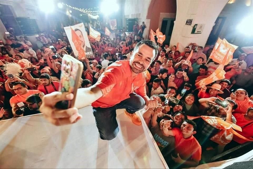 Jorge Álvarez Máynez encabezó un mitin en Campeche.