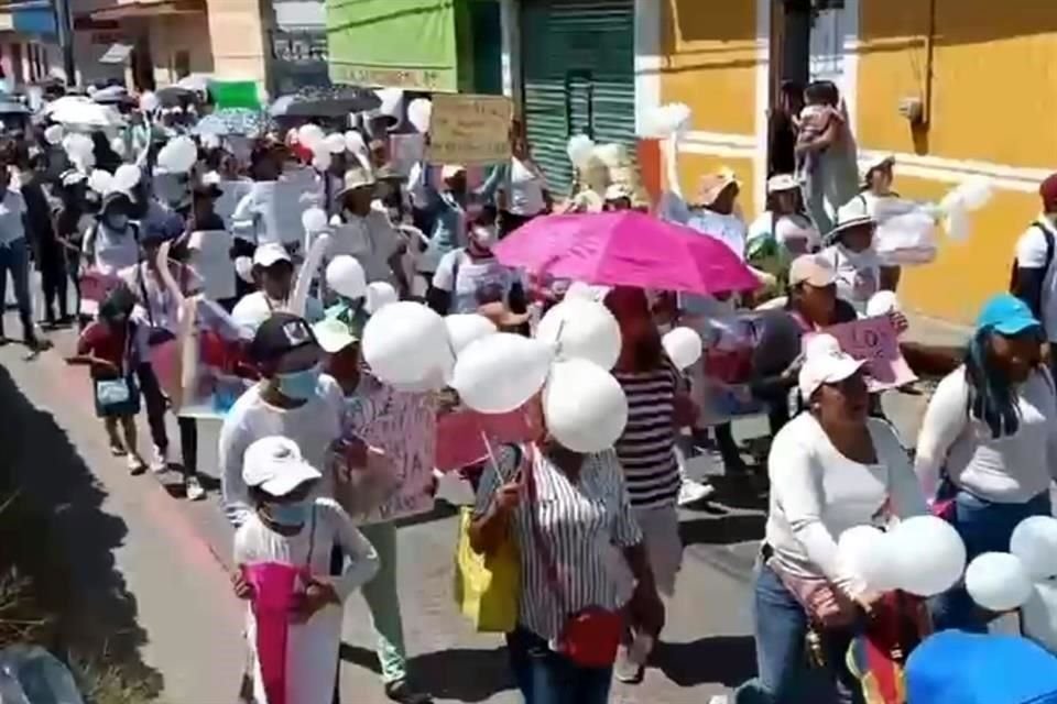 Los niños fueron localizados muertos y con huellas de violencia al fondo de una barranca.