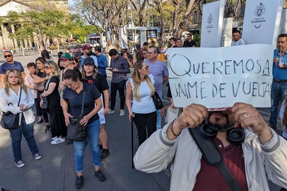 La convocatoria para la protesta fue en Plaza Liberación en el Centro de Guadalajara.