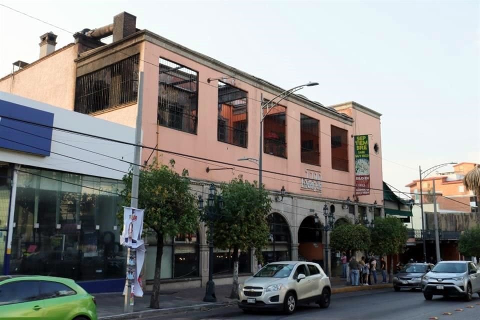 AHUMADO. La zona siniestrada se ubica en la terraza del primer piso, ahí estaban los juegos infantiles.