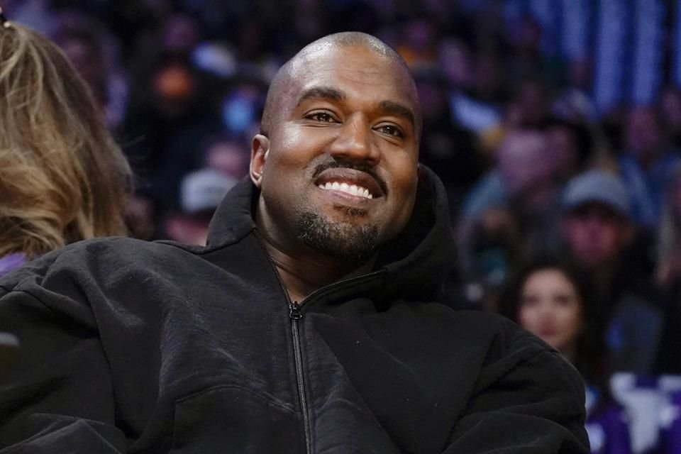 Kanye West ha generado polémica por sus declaraciones antisemitas.