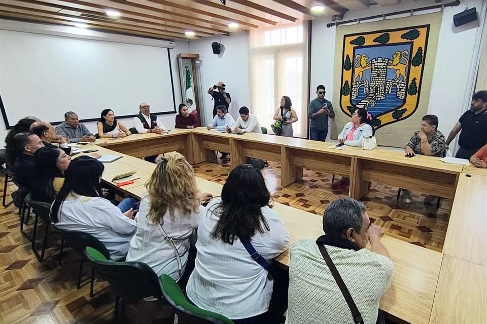 En reunión con el secretario de Gobierno, vecinos señalaron que no todos los inmuebles están en la misma etapa de revisión.