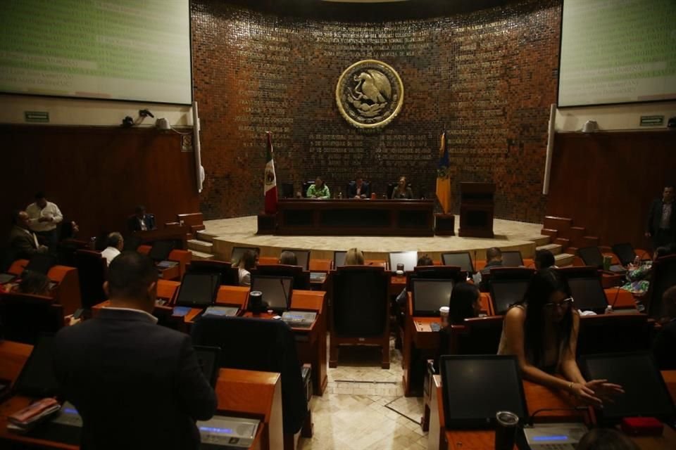 Los requisitos para encabezar la Prodeur en Jalisco podrían ser 'suavizados' por el Congreso local, según propuesta de diputada morenista.