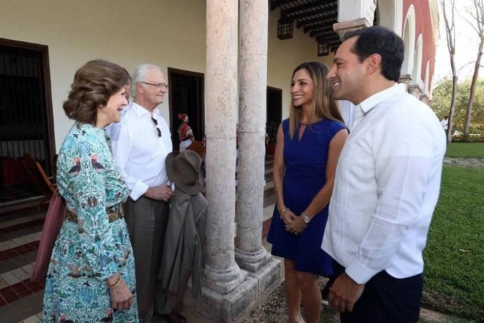 Los monarcas visitaron una hacienda en el Municipio de Abalá.