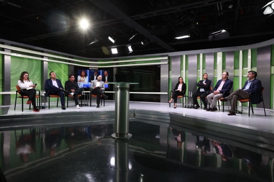 Los especialistas señalaron que no hubo un claro ganador pues, aunque hubo acusaciones, no hubo un knockout.