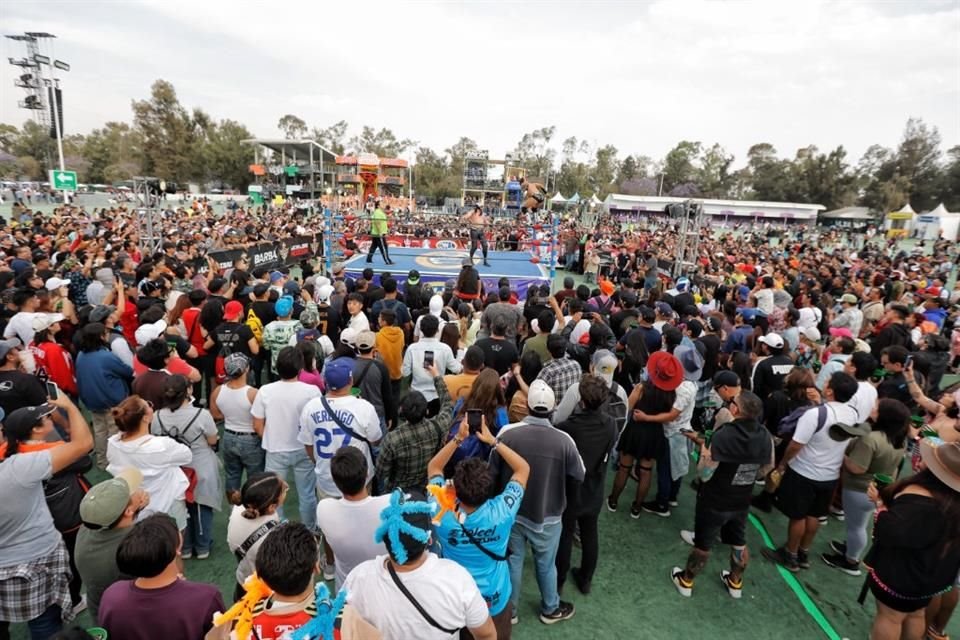 Hubo presencia de lucha libre.