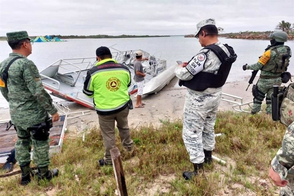 Una persona falleció tras volcar la lancha donde viajanba en el poblado La Pesca, en Soto la Marina.