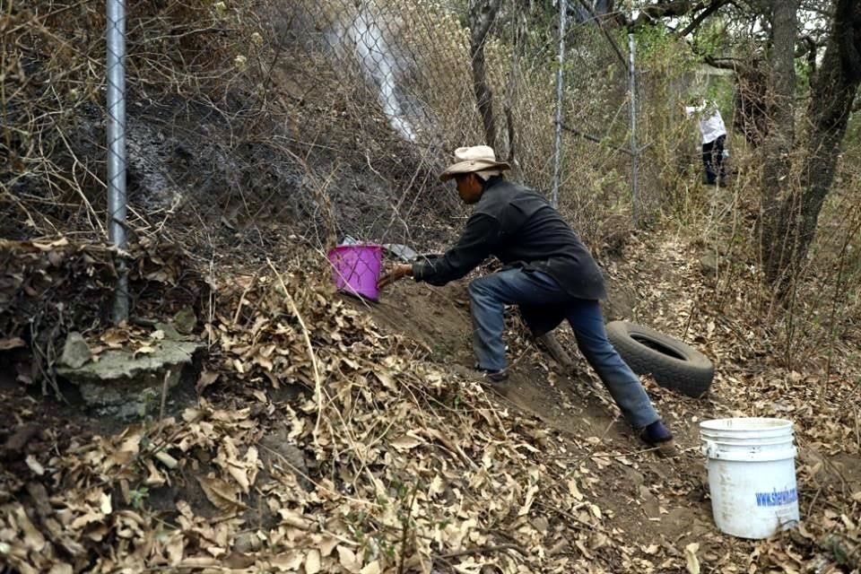 La conflagración, que afecto hojas secas, comenzó el lunes al mediodía.