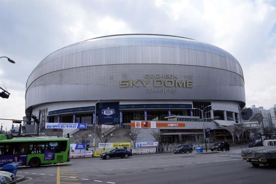 La policía local descartó la presencia de cualquier explosivo en el Gocheok Sky Dome.