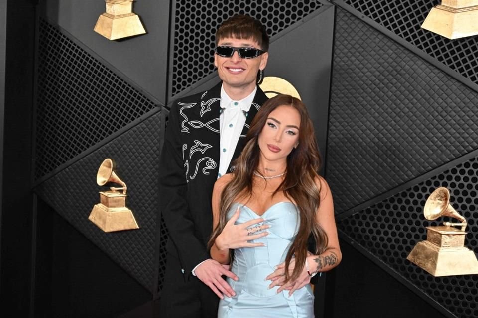 Ambos famosos acudieron juntos a la gala del Grammy, días después se registró la ruptura.