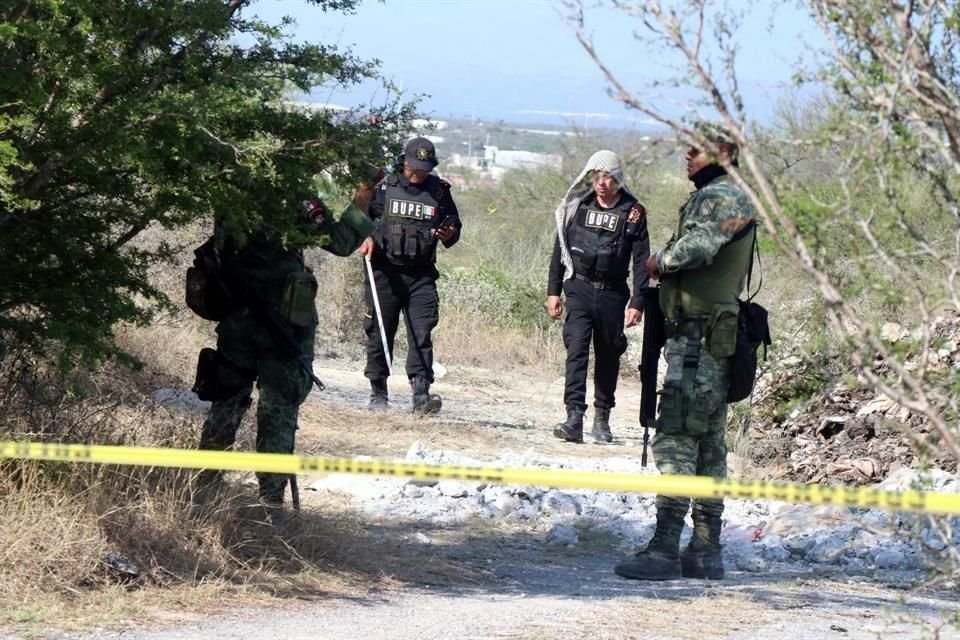 Hasta las 16:30 horas se habían encontrado al menos otros 4 restos humanos, sin especificarse si eran de una persona o más cadáveres.