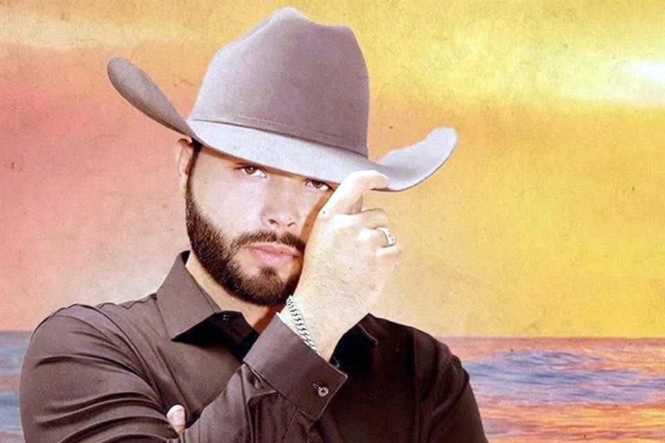 El cantante lanzó el álbum 'Soy Como Quiero Ser', en homenaje a Joan Sebastian.
