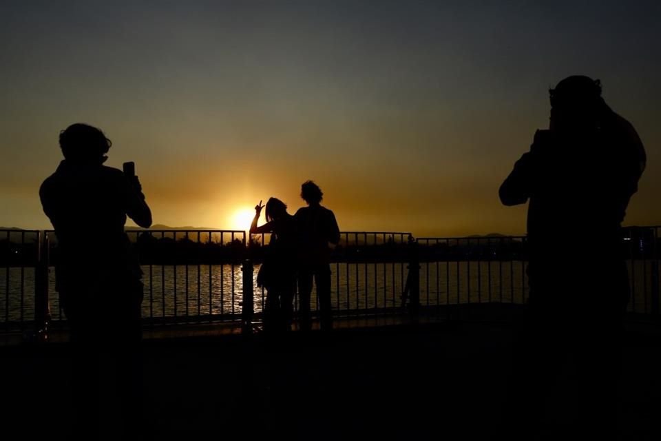 La puesta de sol fue una de las protagonistas del evento.