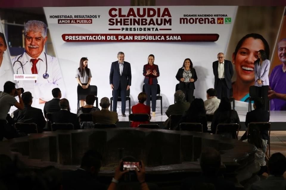 Claudia Sheinbaum presentó su proyecto de salud denominado 'República Sana' que buscaría fortalecer instituciones públicas de este sector.