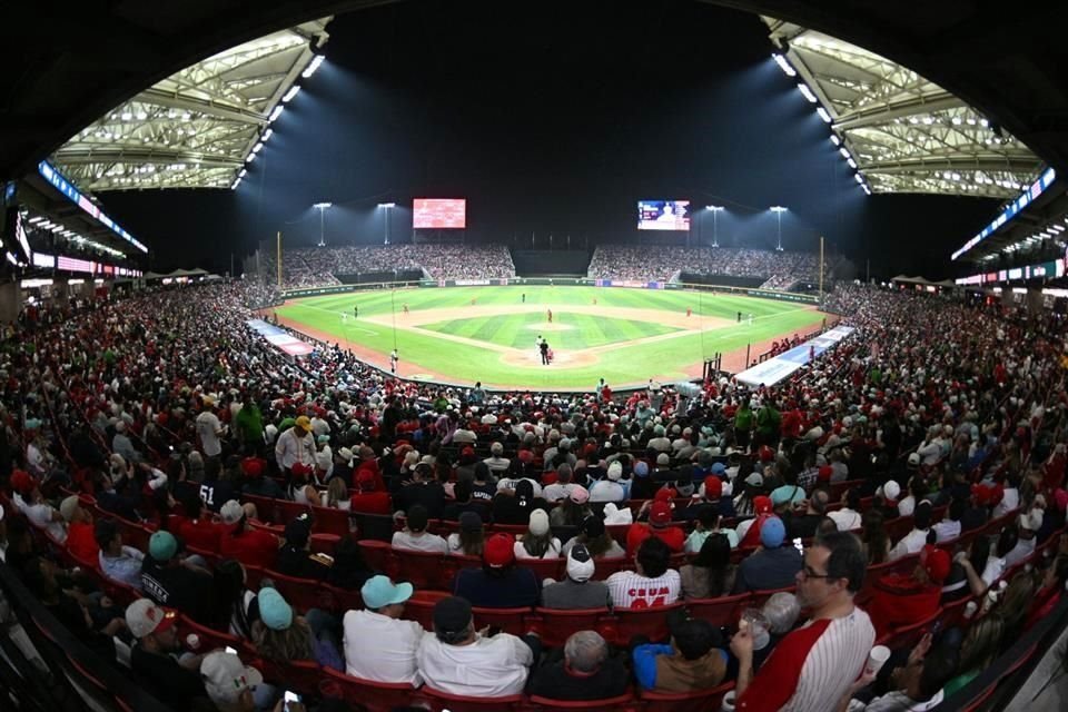 La afición tendrá que esperar hasta este miércoles para presenciar el Juego 1 entre Sultanes y Diablos Rojos.