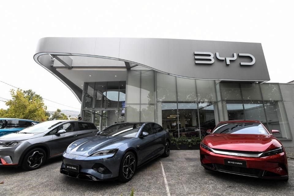 BYD analiza instalar una planta de autos eléctricos en México.