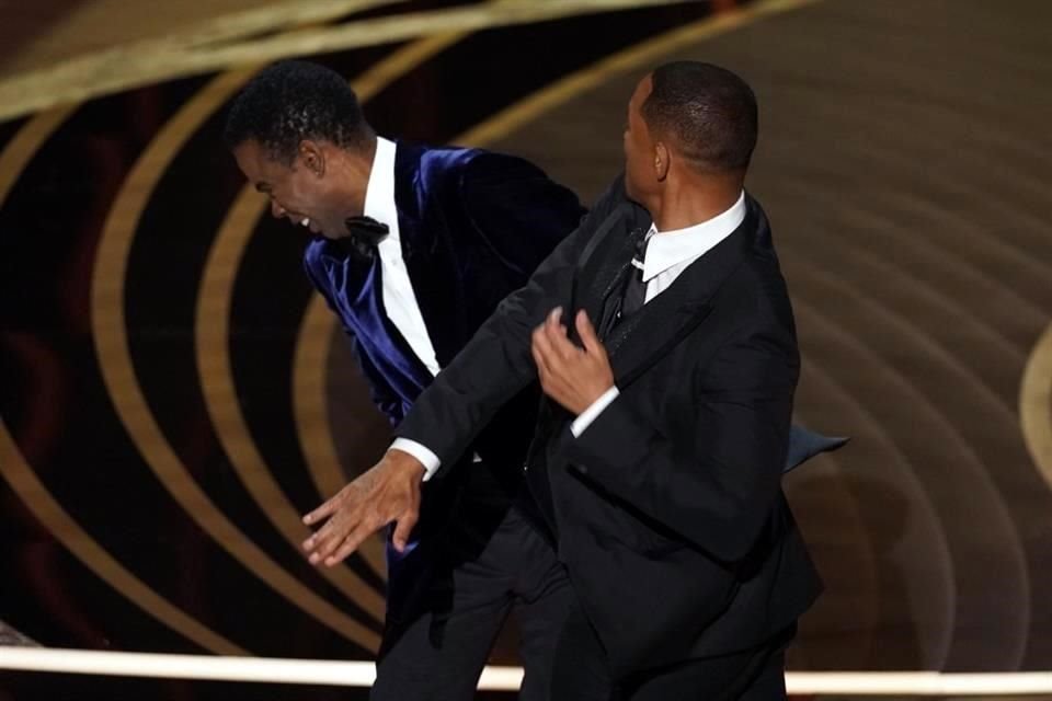 Will Smith abofeteó a Chris Rock en la entrega de los premios Óscar 2022.