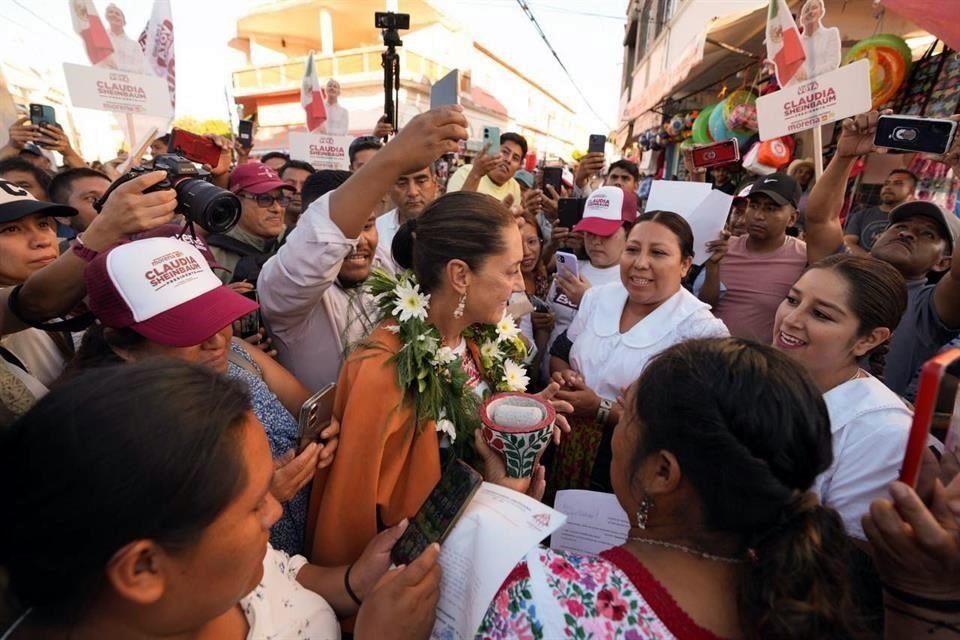 En Miahuatlán, en los Valles Centrales de Oaxaca, Sheinbaum dijo que tendrá el privilegio de ser la primera Presidenta del País.