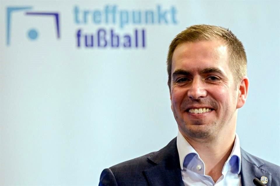 Philipp Lahm mencionó que es bueno que el Leverkusen se corone en Alemania.