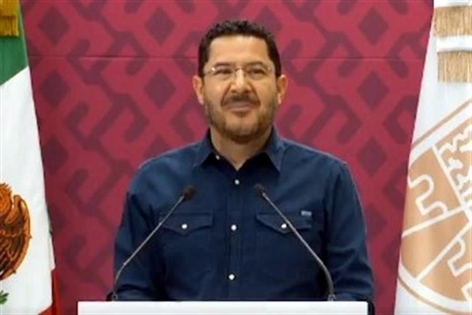 El Mandatario capitalino ironizó sobre las medidas del órgano electoral y consideró que éstas no evitarán el pensamiento de las personas y sus comentarios sobre el tema.