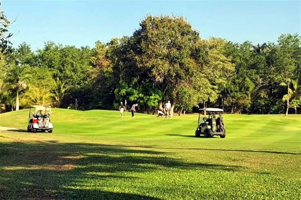 La Semarnat aclaró que el fondo del litigio es la recuperación del campo de golf Tangolunda con el argumento de que el predio es parte de la Nación.