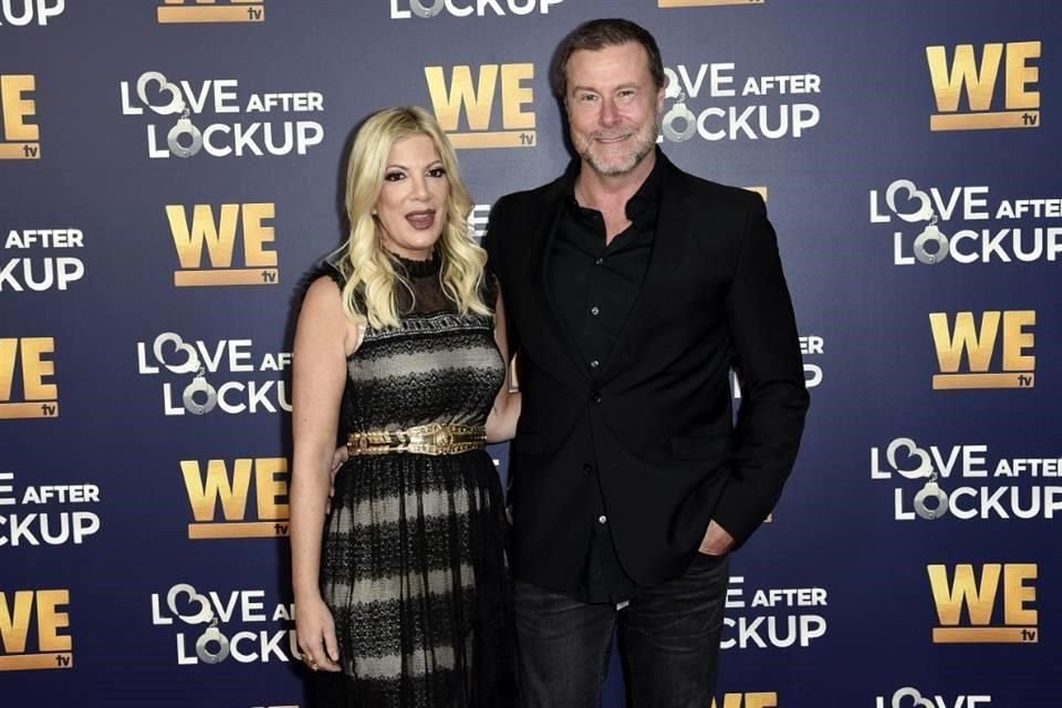 Luego de 18 años de matrimonio, Tori Spelling solicitó el divorcio a Dean McDermott tras citas diferencias irreconciliables.