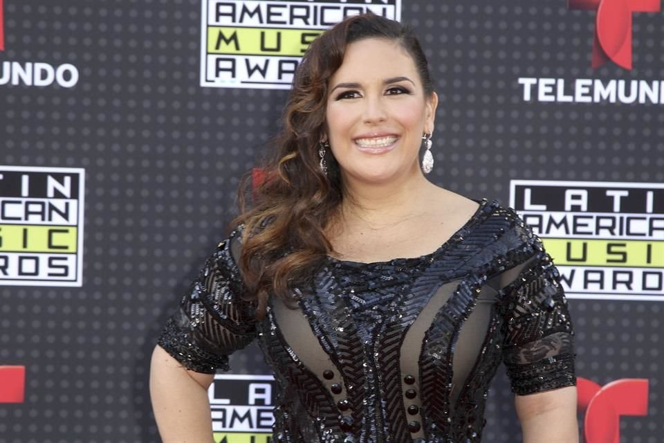 Angelica Vale regresa a la televisión y lo hará como conductora del reality show, 'Juego de Voces'