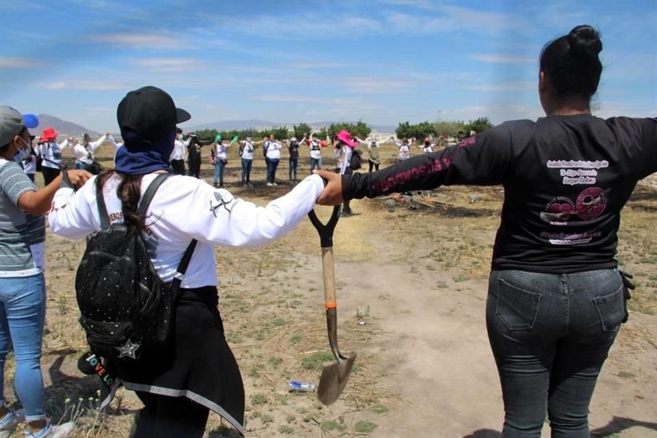 Durante su labro realizan oraciones.