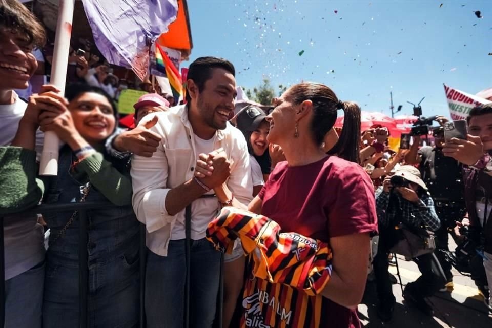 Antes de viajar a Aguascalientes, Claudia Sheinbaum encabezó un acto en Tlaquepaque.