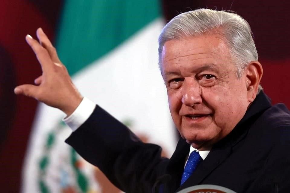 El Presidente Andrés Manuel López Obrador reconoció que el recorte a la exportación de crudo para privilegiar la producción de gasolina en el País será paulatino.