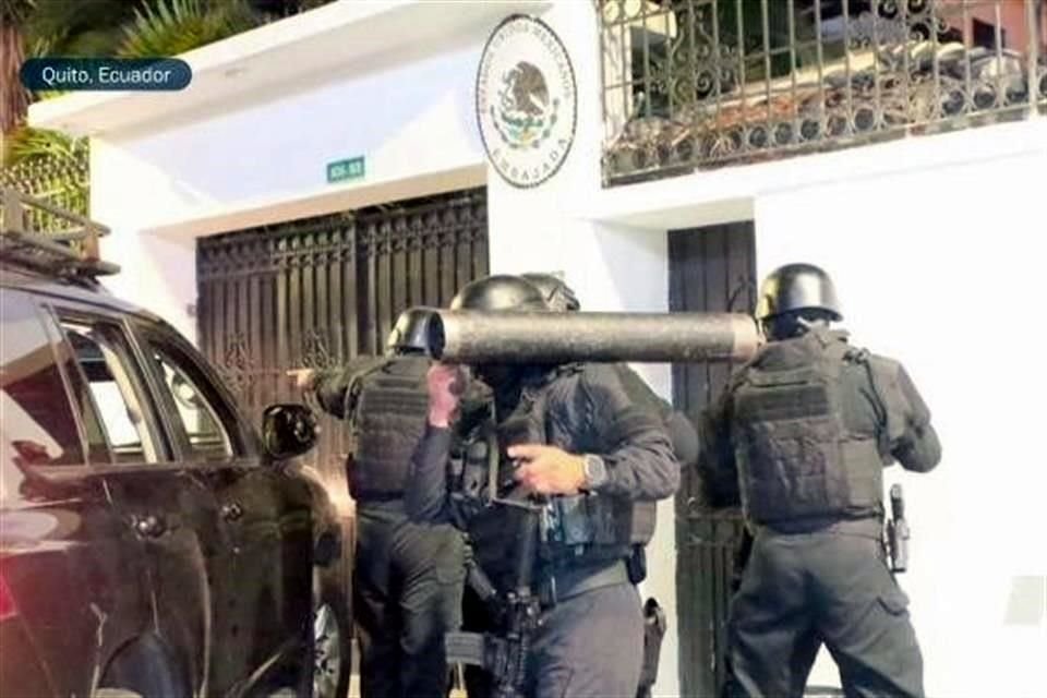 Un grupo de policías de Ecuador irrumpió en la Embajada de México en Quito, y se llevó detenido al ex Vicepresidente Jorge Glas.