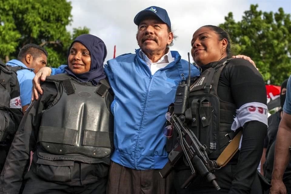 Nicaragua rompe relaciones con Ecuador por el asalto a la Embajada de México en Quito.